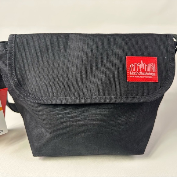 NEW RED Manhattan Portage Messenger Crossbody Bag - Picture 3 of 14
